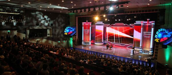 Шайырлар жана тапкычтар клубунунун оюну. Архив - Sputnik Кыргызстан