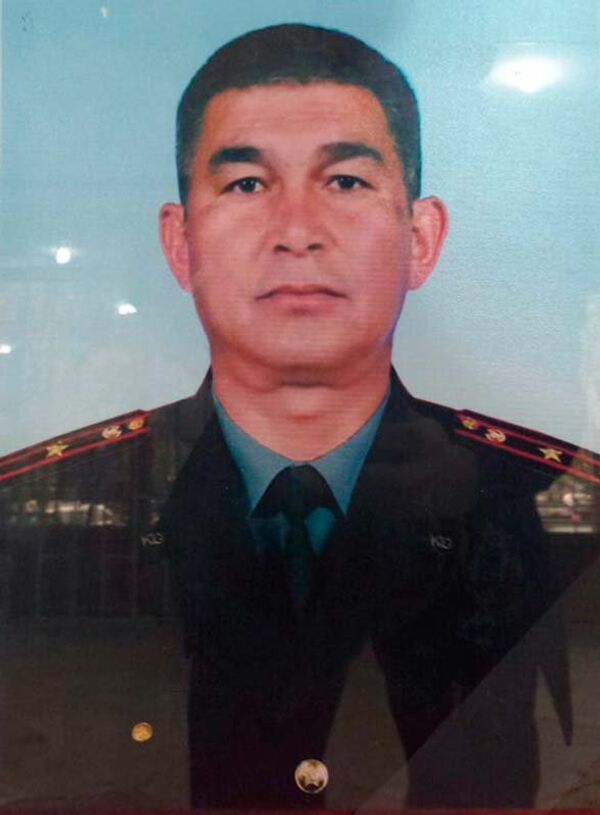 Погибший майор внутренней службы Таалайбек Омурзаков - Sputnik Кыргызстан