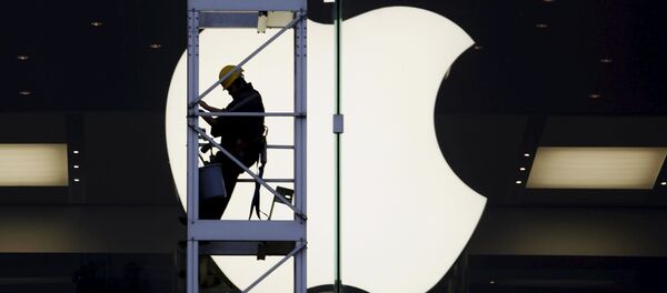 Apple хочет зарегистрировать бренд по-русски — Яблоко - Sputnik Кыргызстан
