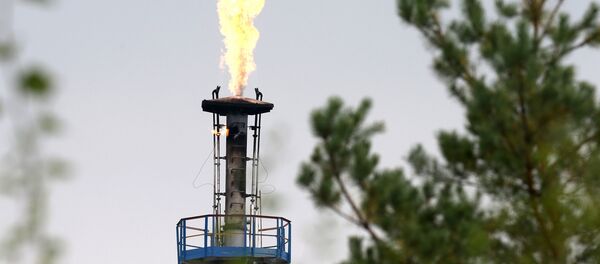 Нефть чыгаруучу завод. Архив - Sputnik Кыргызстан