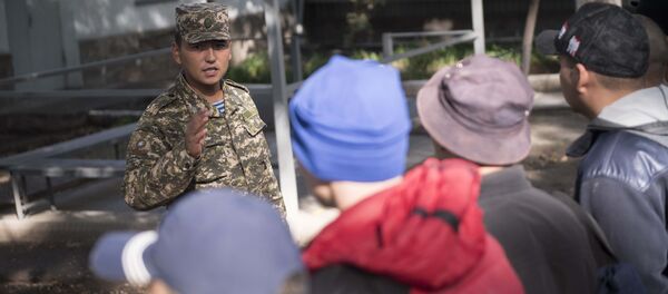 Призывники Национальной гвардии КР Призывники Национальной гвардии КР - Sputnik Кыргызстан