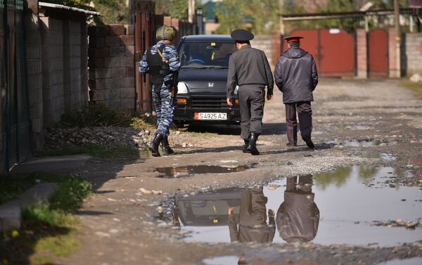 По данным МВД, один из беглых заключенных ликвидирован в новостройке Дордой-1. - Sputnik Кыргызстан