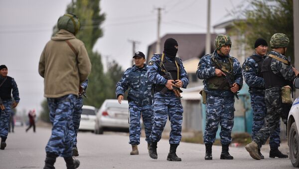 Кыргызстандын ИИМ кызматкерлери атайы операция учурунда. Архив - Sputnik Кыргызстан
