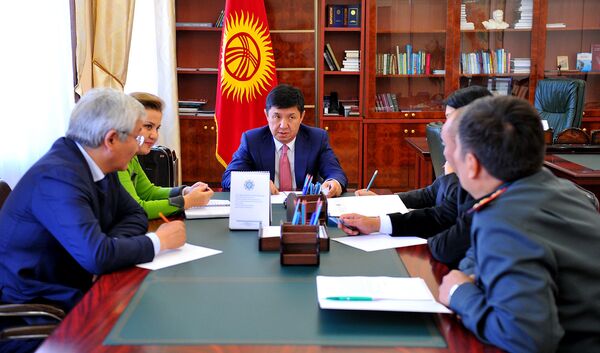 Глава Правительства поручил рассмотреть ответственность руководителей  и тренеров РУОР. - Sputnik Кыргызстан