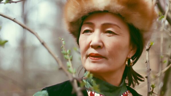 Кыргызская актриса Бакен Кыдыкеева. Архивное фото - Sputnik Кыргызстан