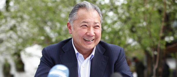 Архивное фото бывшего президента КР Курманбека Бакиева Архивное фото бывшего президента КР Курманбека Бакиева - Sputnik Кыргызстан