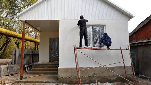 Достроен дом для семьи Шукуровых, средства на который выделил премьер - Sputnik Кыргызстан