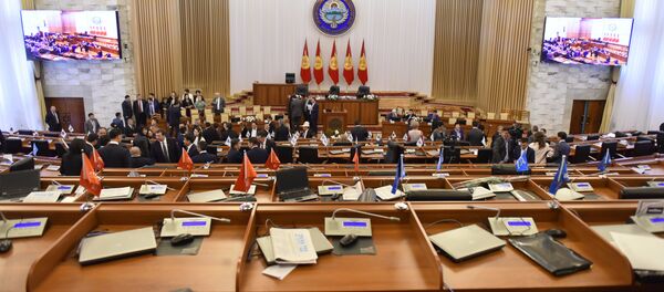 Депутаты на заседании. Архивное фото - Sputnik Кыргызстан