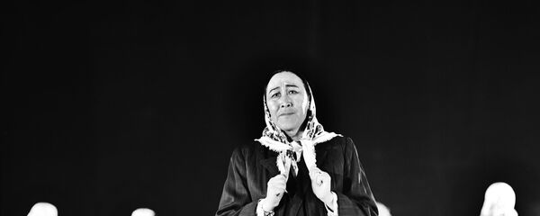 СССРдин эл артисти, Токтогул атындагы мамлекеттик сыйлыктын лауреаты, Ленин, Эмгек Кызыл Туу, Эл достугу ордендеринин ээси Даркүл Күйүкова. Архив - Sputnik Кыргызстан