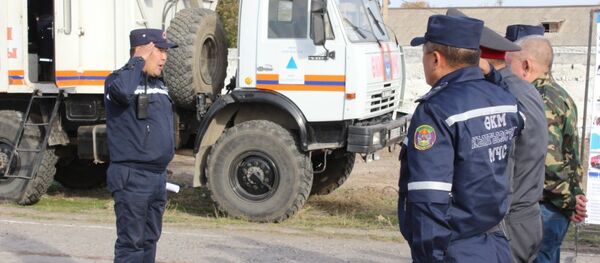 Сотрудники МЧС. Архивное фото - Sputnik Кыргызстан