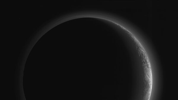 Фотография полумесяца обратной стороны Плутона. Архивное фото - Sputnik Кыргызстан