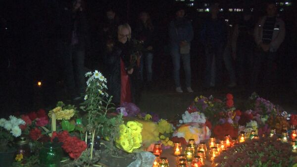СПУТНИК_Одесситы зажгли свечи и выпустили в небо фонарики в память о погибших 2 мая - Sputnik Кыргызстан