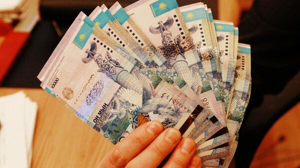 Национальная валюта Казахстана — тенге. Архивное фото - Sputnik Кыргызстан