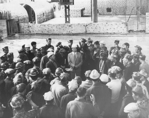 Со строителями Токтогульской ГЭС. 1971 - Sputnik Кыргызстан