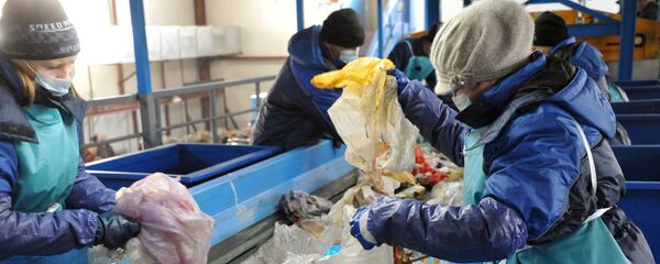 Первый в Забайкалье мусоросортировочный завод запущен в эксплуатацию в Чите - Sputnik Кыргызстан