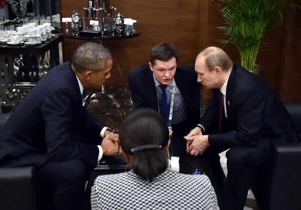 Россия жана АКШ президенттери Владимир Путин менен Барак Обама Жыйырмалык саммитинин жүрүшүндө. - Sputnik Кыргызстан