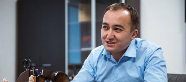 Я выявил такую закономерность: на любой работе как минимум полгода — это процесс, когда ты входишь в дело, узнаешь его - Sputnik Кыргызстан