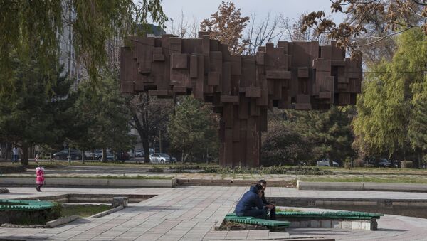 Вопрос мэрии: когда будет восстановлен памятник Эл Куту? - Sputnik Кыргызстан