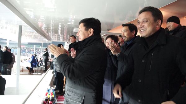 VIP-болельщики радовались и обнимались после матча с Иорданией - Sputnik Кыргызстан