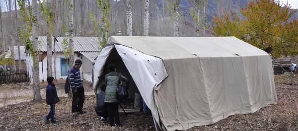 Палатка для тех у кого разрушены дома от землетрясения. Архивное фото - Sputnik Кыргызстан