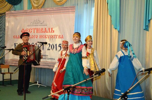 Участники фестиваля Благовест на сцене. - Sputnik Кыргызстан