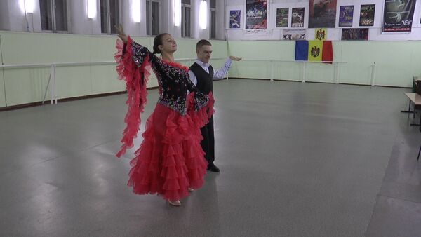 Единственный в Молдове инвалид, занимающийся танцами, получил гран-при - Sputnik Кыргызстан