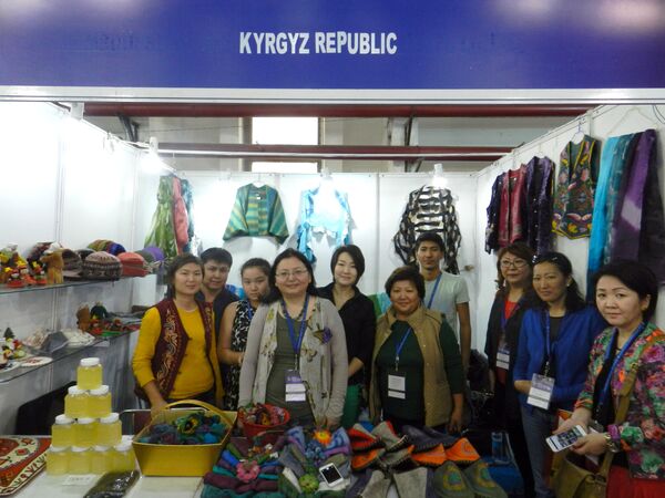 Кыргызская делегация в г. Нью-Дели, где проходит 35-я международная торговая выставка India International Trade Fair-2015 - Sputnik Кыргызстан