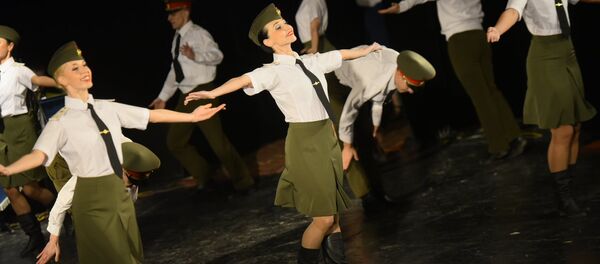 Выступление артистов на сцене. - Sputnik Кыргызстан