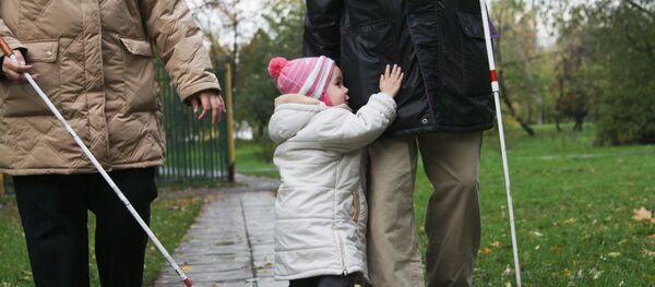 Инвалиды по зрению. Архивное фото - Sputnik Кыргызстан
