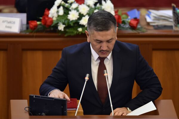 Россияда мигрант болгон. Төрөбай Зулпукаров жөнүндө 6 факты Россияда мигрант болгон. Төрөбай Зулпукаров жөнүндө 6 факты - Sputnik Кыргызстан