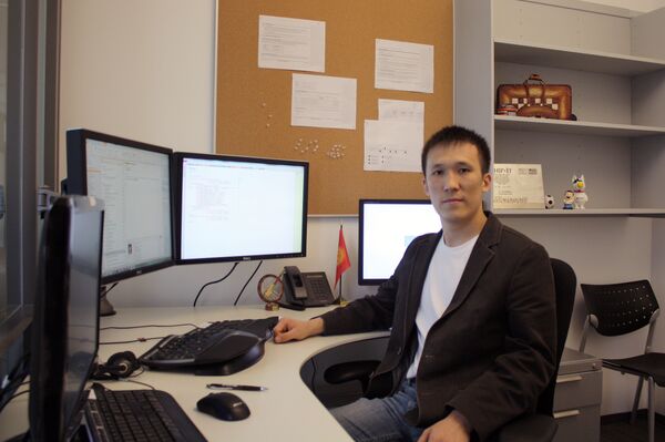Дүйнөдөгү эң ири IT компанияларда иштеген кыргызстандык Акжол Абдухалиев. Архив - Sputnik Кыргызстан