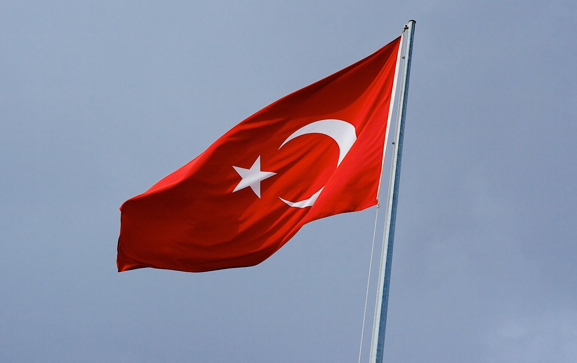 Турция выступает против. Флаг Турции. Дагестано турецкий флаг. Турция желеги. Советский и турецкий флаг.