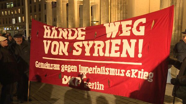 Руки прочь от Сирии – митинг против военного участия Германии в конфликте - Sputnik Кыргызстан