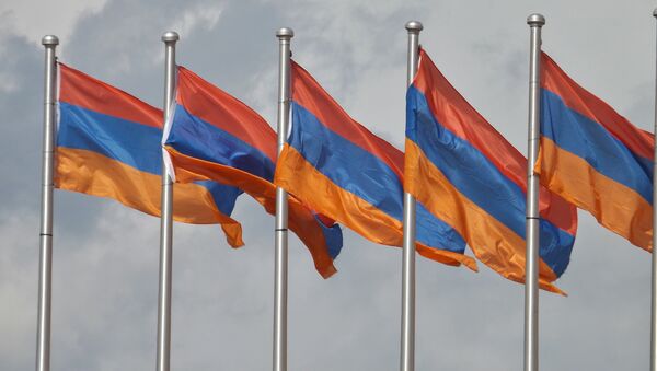 Флаг Армении на флагштоке. Архивное фото - Sputnik Кыргызстан