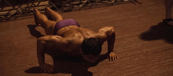 Бицепсы, трицепсы и пресс — азиатские бодибилдеры в Бишкеке - Sputnik Кыргызстан