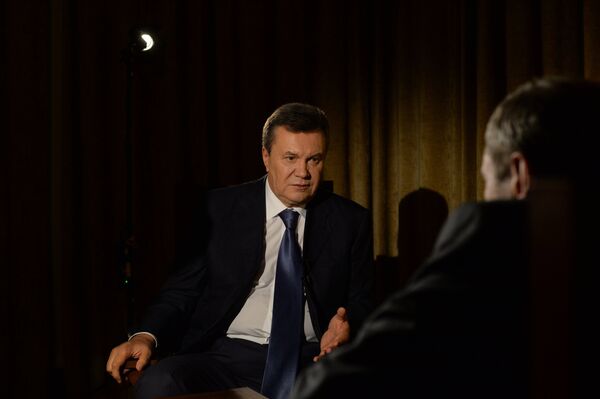 Бывший президент Украины Виктор Янукович во время интервью РИА Новости. - Sputnik Кыргызстан