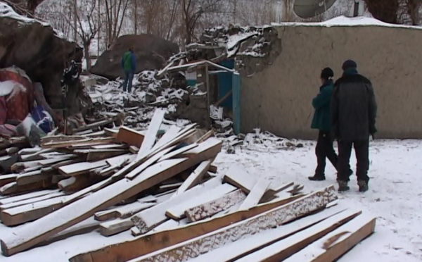 Разрушенный дом от землетрясения в Таджикистане. - Sputnik Кыргызстан