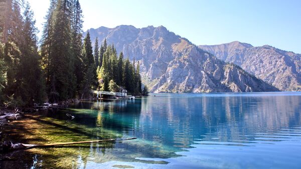 Высокогорное озеро Сары-Челек. Архивное фото - Sputnik Кыргызстан