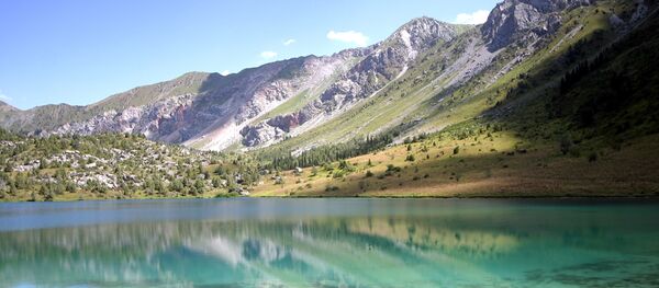 Озеро Сары–Челек. Архивное фото - Sputnik Кыргызстан