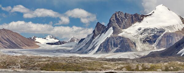 Хребет Тескей Ала-Тоо. Архивное фото - Sputnik Кыргызстан