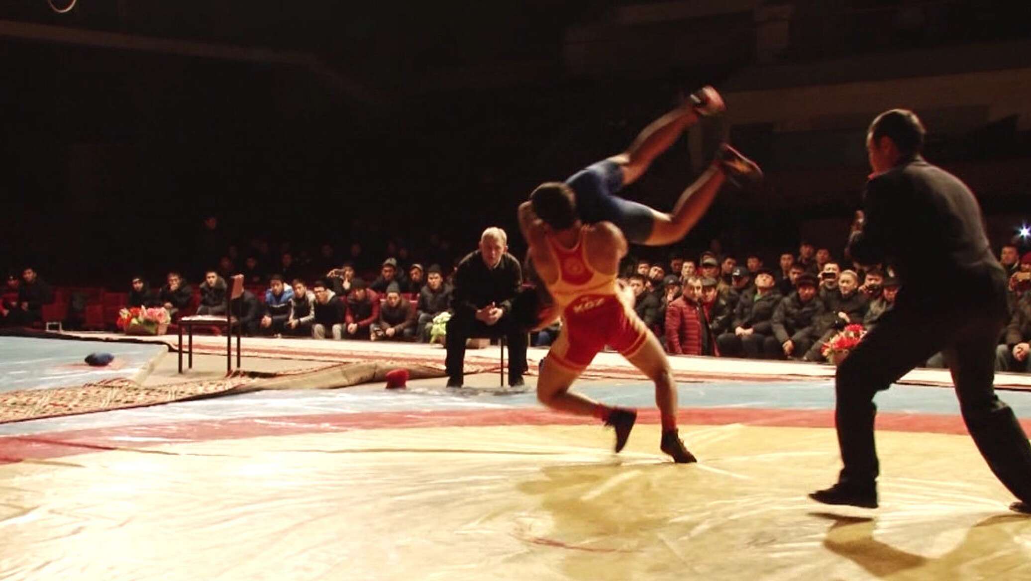 Броски и приемы в партере на Кубке КР по грекоримской