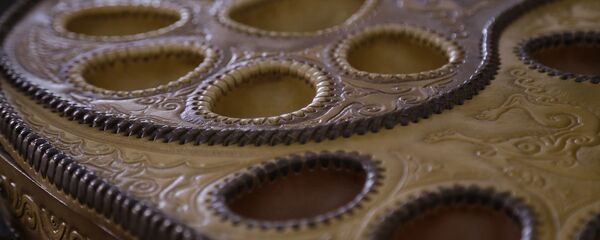 Тогуз коргоол — кыргыз элинин улуттук интеллектуалдык оюну. Архив Тогуз коргоол — кыргыз элинин улуттук интеллектуалдык оюну. Архив - Sputnik Кыргызстан