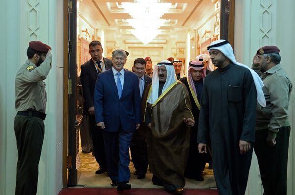 Мамлекет башчы Алмазбек Атамбаев расмий сапар менен Кувейт мамлекетинде. - Sputnik Кыргызстан
