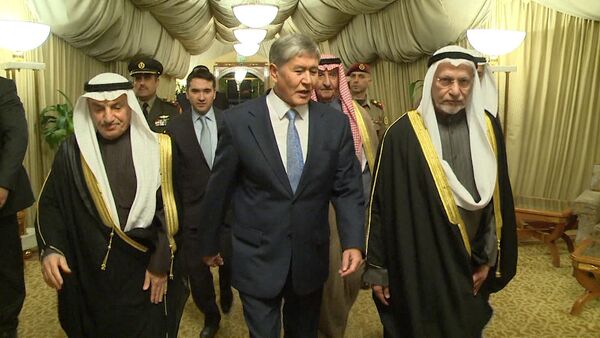 Сердце, реки и таможня — Атамбаев на форуме в Кувейте - Sputnik Кыргызстан