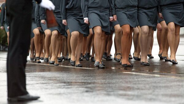 Женщины милиционеры во время парада. Архивное фото - Sputnik Кыргызстан