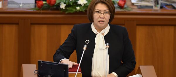 Жогорку Кеңештин вице-спикери болуп шайланган Алтынай Өмүрбекова. Архив - Sputnik Кыргызстан