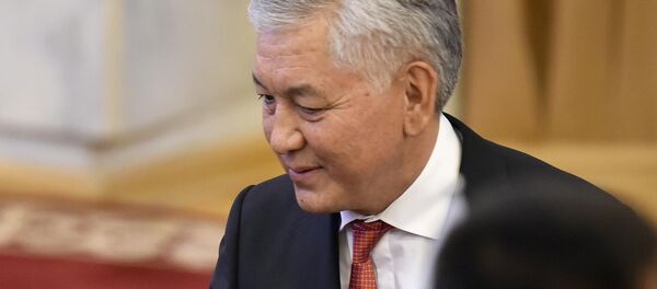 Депутат ЖК VI созыва от фракции СДПК Иса Омуркулов. Архивное фото Депутат ЖК VI созыва от фракции СДПК Иса Омуркулов. Архивное фото - Sputnik Кыргызстан