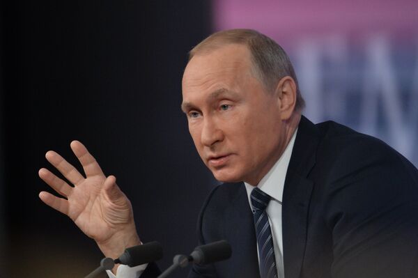 Президент России Владимир Путин на одиннадцатой большой ежегодной пресс-конференции. - Sputnik Кыргызстан