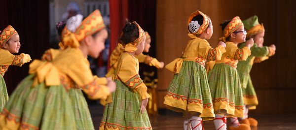 Новогодняя елка для детей с ограниченными возможностями здоровья - Sputnik Кыргызстан