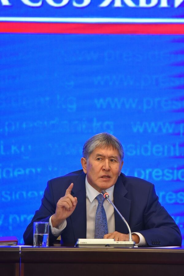 Пресс-конференция президента Кыргызской Республики Алмазбека Атамбаев - Sputnik Кыргызстан
